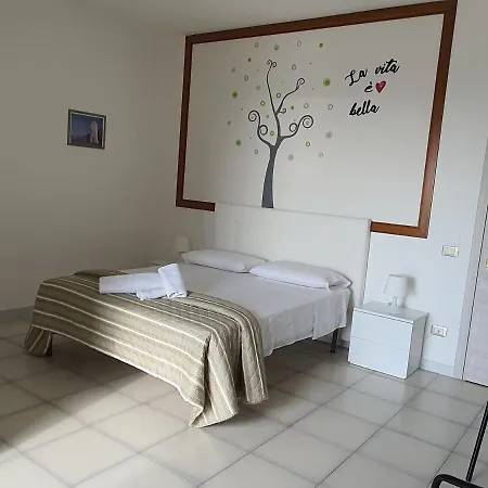 Pizzomunno E Cristalda