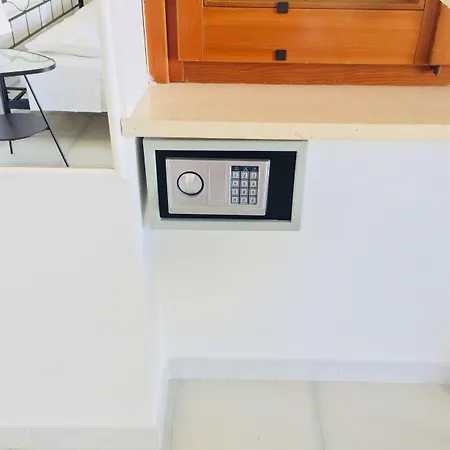 Nocleg ze śniadaniem Pizzomunno E Cristalda 4*