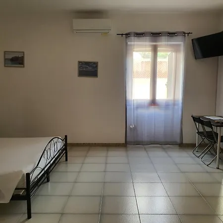 Pizzomunno E Cristalda فندق مبيت وإفطار