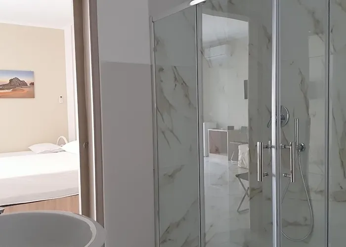 Pizzomunno E Cristalda Vieste