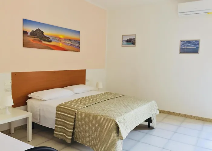 Alojamento de Acomodação e Pequeno-almoço Pizzomunno E Cristalda