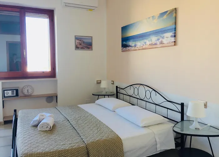 Pizzomunno E Cristalda Alojamento de Acomodação e Pequeno-almoço 4*